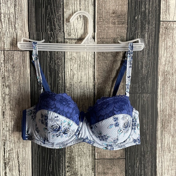 Adore Me Push-up Bra and Panties - Picture 2 of 8